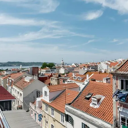 Beautiful With View Of The Tagus River *