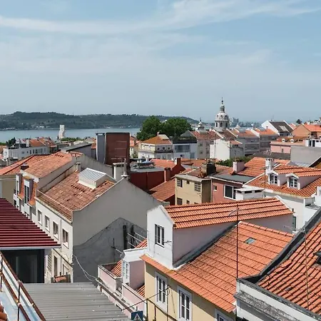 Beautiful With View Of The Tagus River * Lisboa